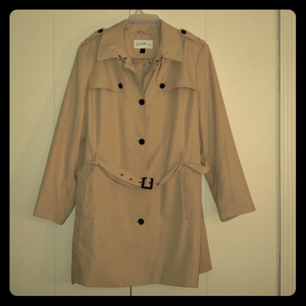 Lightweight tan jacket